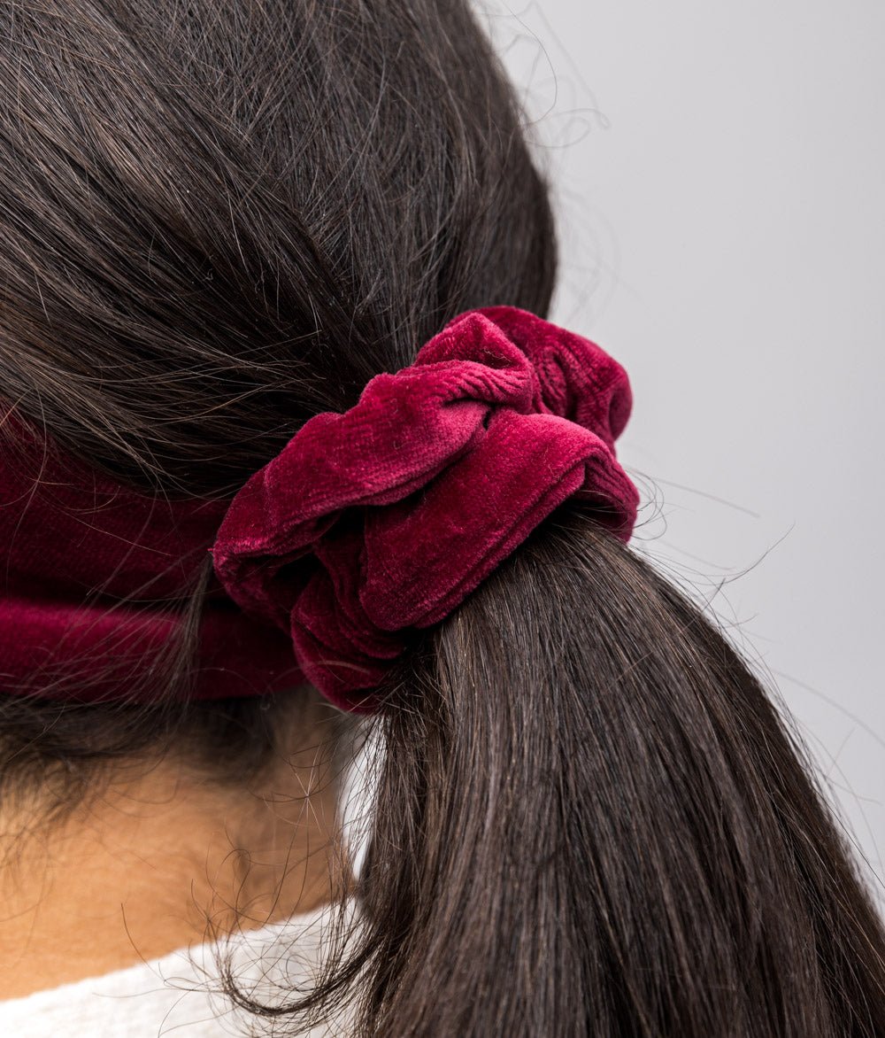 Scrunchie aus Bio Samt - Haargummis - obumi - 562 - Beige