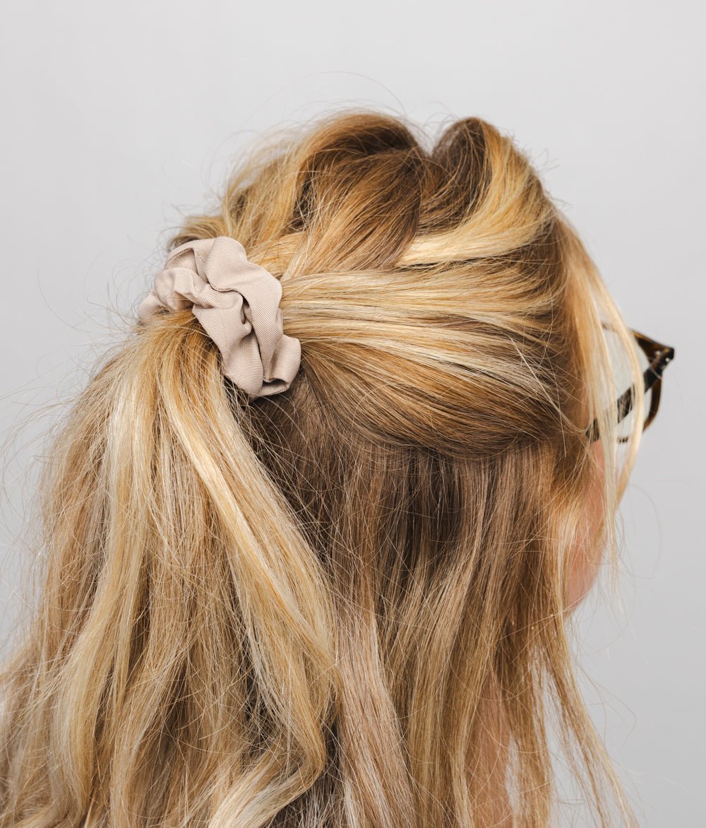 Scrunchie aus Lyocell - in 2 Größen - Haargummis - obumi - 287 - Beige
