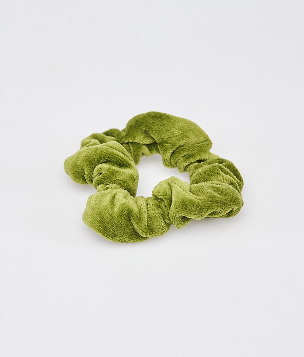 Scrunchie aus Bio Samt - Haargummis - obumi - 570 - Forest Green