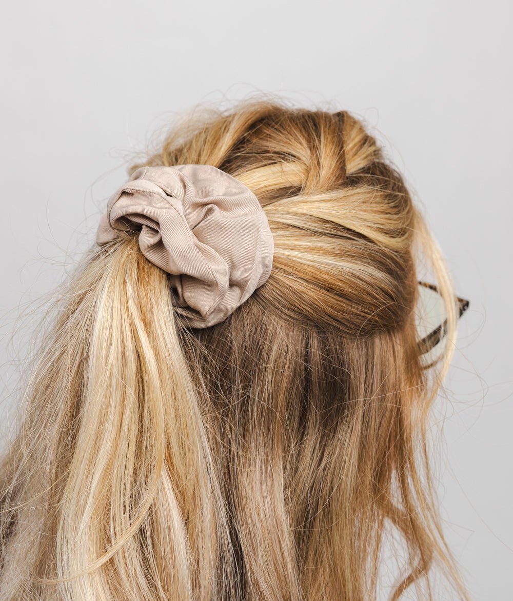 Scrunchie aus Lyocell - in 2 Größen - Haargummis - obumi - 982 - Beige